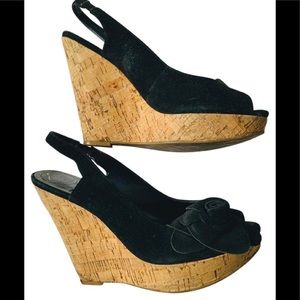 BCBG Cute black wedges